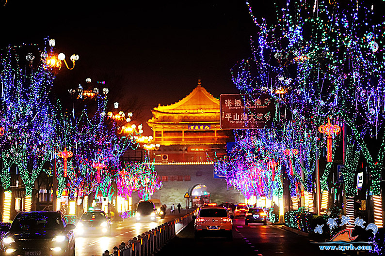 春节将至张掖街景璀璨靓丽