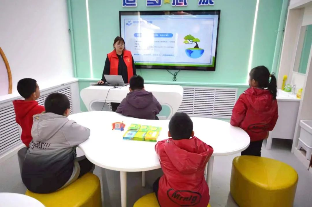 张掖市科学技术局-肃南科技馆开展"守水护水我先行"科普小课堂