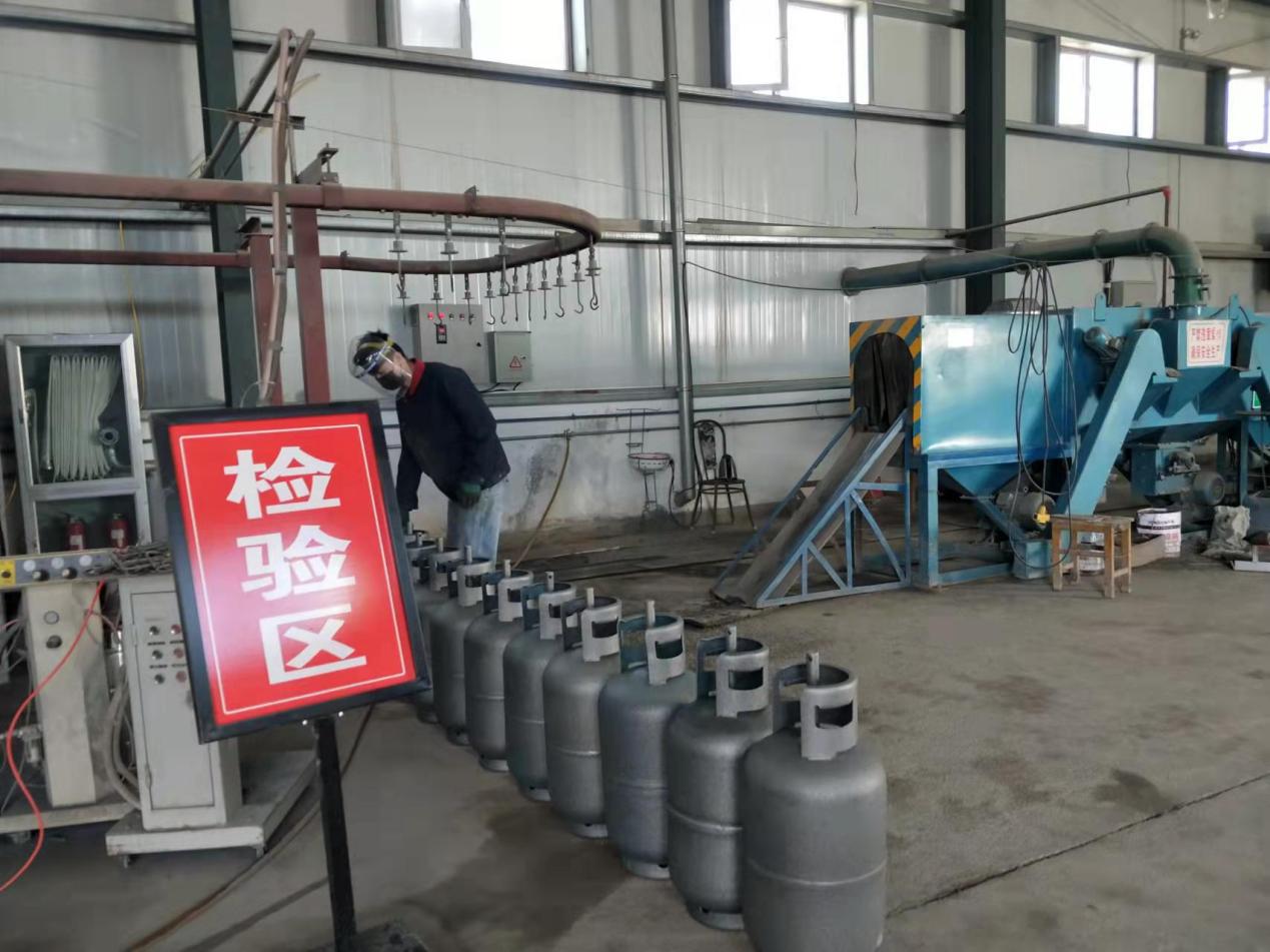 张掖市特检所气瓶检验站气瓶如期开检