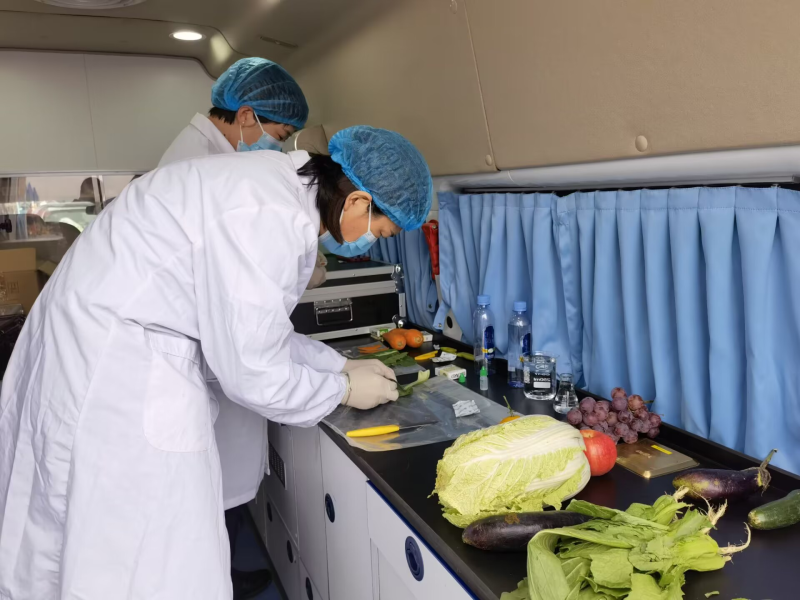 甘州区市场监管局开展中秋国庆你点我检食品安全抽检活动